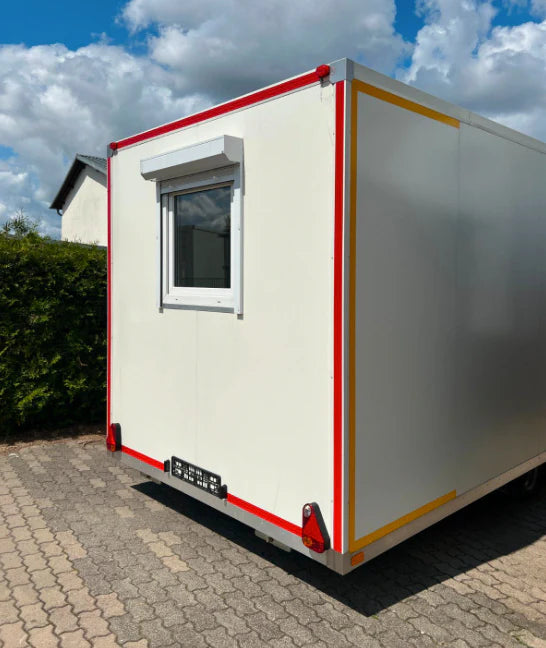 6,00 - m Büro-Anhänger mit Küchenzeile und WC
