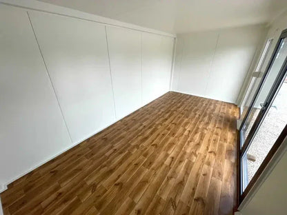 Premium-Modulcontainer – Ideal für moderne Unternehmen (Ref: C4100)