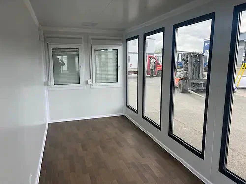 Mobiler Bürocontainer mit Panoramafenstern (Ref: C3301)
